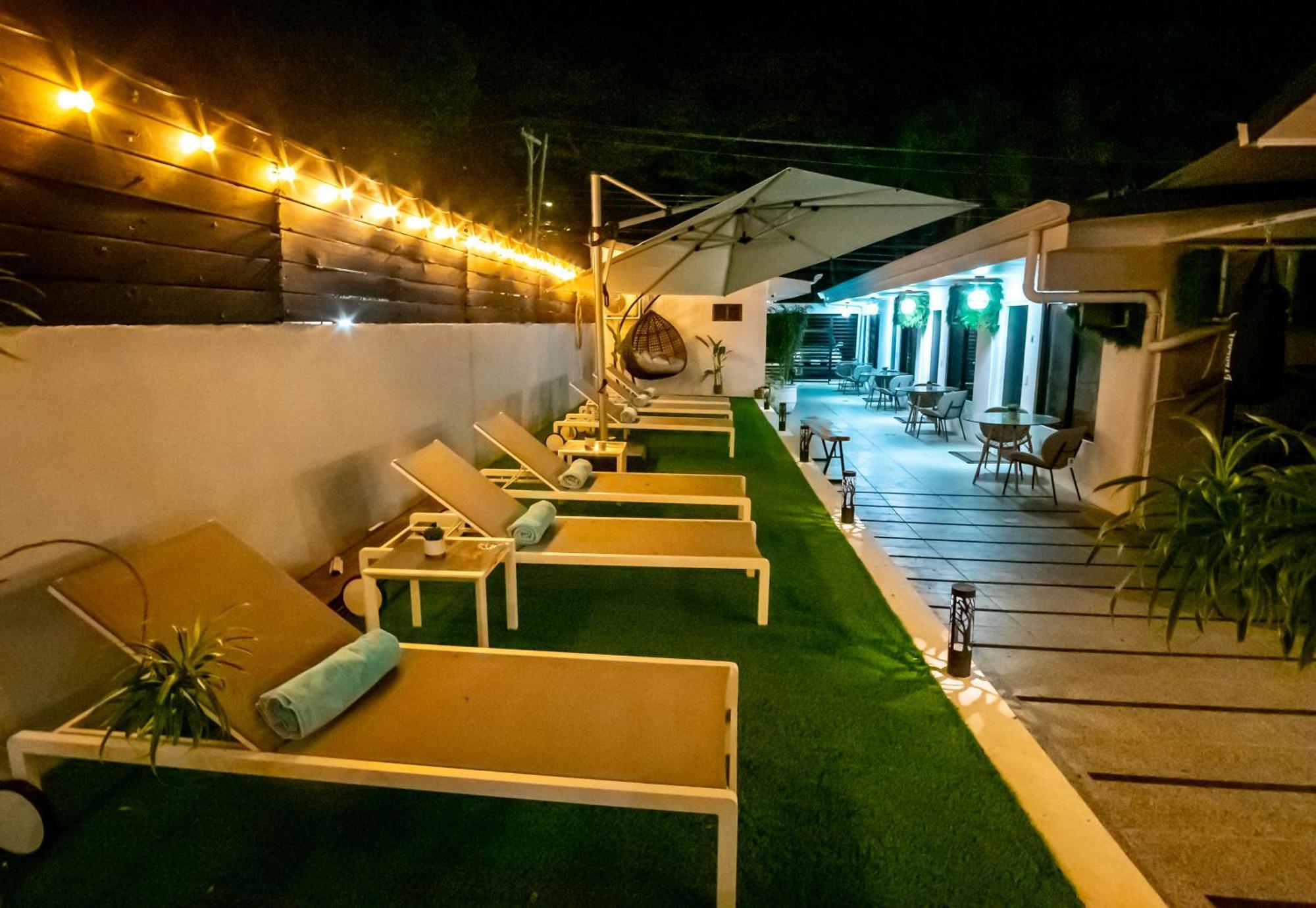 Anika Boutique Suites Coco Exteriör bild